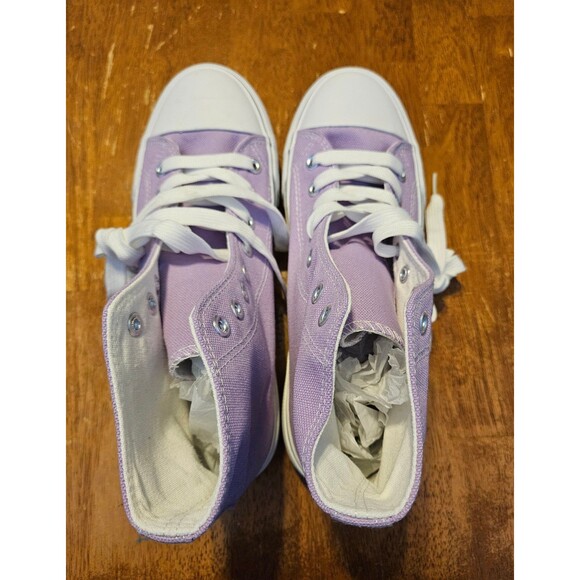Size 8 Sneakers Purple and White New Hi Tops Converse - Picture 6 of 6